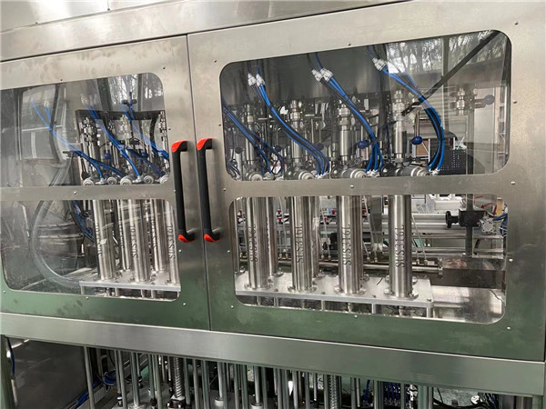 Automaattisen männän täyttökoneen tiedot