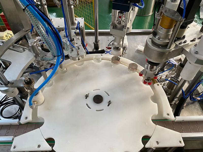 Monoblock-täyttökone